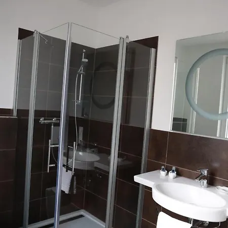Hotel Beim Heines 3*