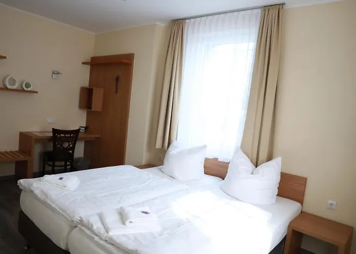 Hotel Beim Heines 3*