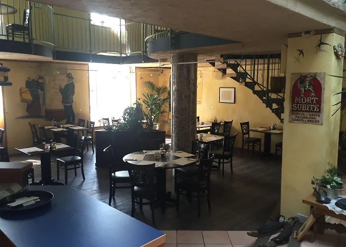 Beim Heines Hotel 3*