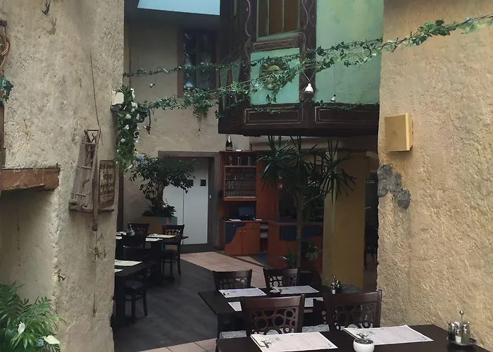 Beim Heines Hotel 3*